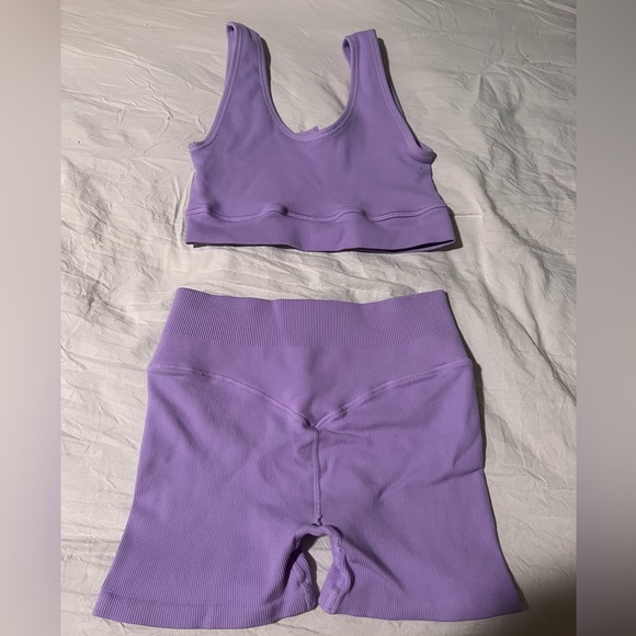 Bombshell SportsWear light/lilac purple workout set size XS- WORN TWICE! - Picture 4 of 4